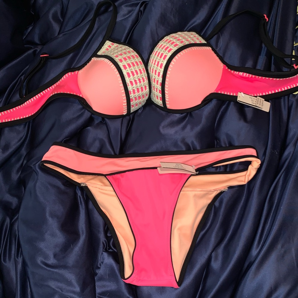 SEXY BRAND NEW BIKINI FROM VICTORIA SECRET